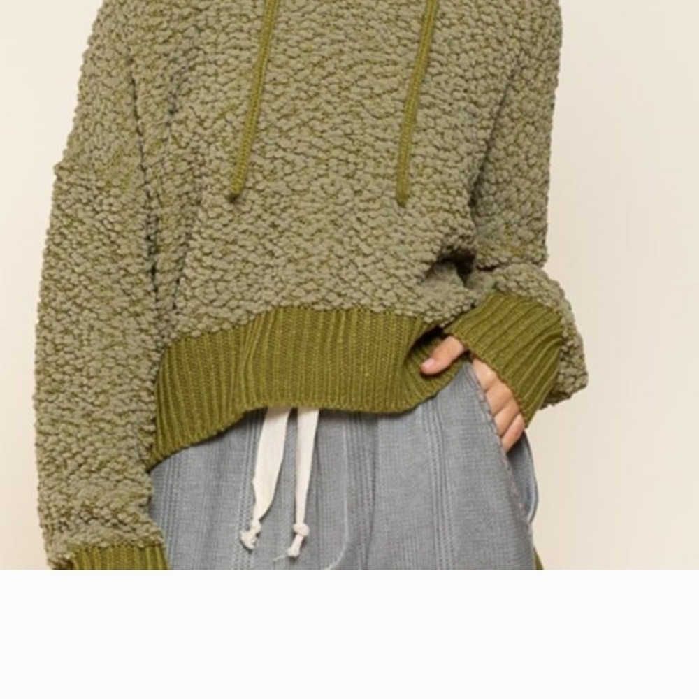 POL Green Sweater. Hoody STYLE.